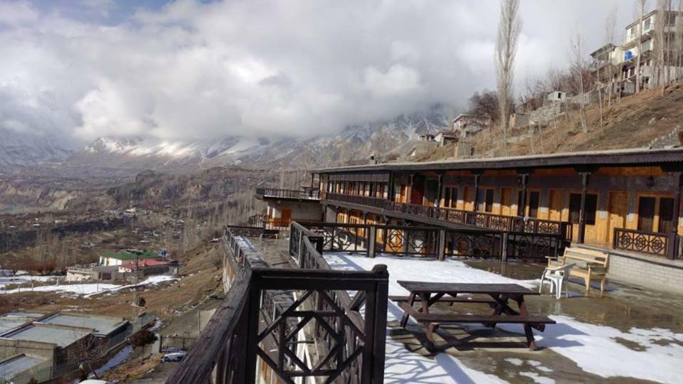 Embassy Villa Suites Karimabad  Exterior photo